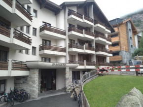 Haus Pasadena, Sleeps 3 - 4 Zermatt